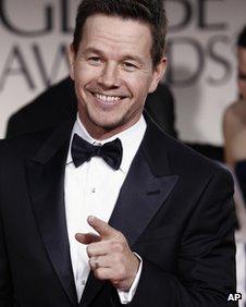 Mark Wahlberg sorry for 'disrespectful' 9/11 comments - BBC News