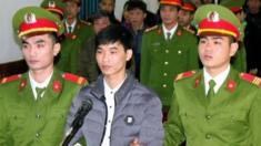Ông Nguyễn Văn Hóa bị cáo buộc kích động các cuộc biểu tình chống chính quyền qua các bài đăng trên Facebook.