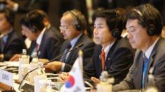 Bộ trưởng 16 quốc gia tham gia RCEP họp tại Bangkok hôm 1/11.
