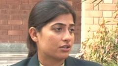 بسما معروف نے 2 جبکہ ثنا میر اور اسماویہ اقبال نے ایک ایک وکٹ حاصل کی