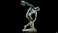 В Греции обнаженное тело мужчины воспринималось в положительном ключе, говорит куратор Британского музея Иян Дженкинс