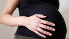 Утренняя тошнота у беременных может иметь различную интенсивность; в худших случаях женщины должны соблюдать постельный режим