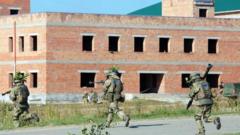 ပိုလန်နယ်စပ်အနီးရှိ ယာ့ဗာရိဗ်မြို့ ရှိ စစ်အခြေစိုက်စခန်းတစ်ခု ရုရှားက တိုက်ခိုက်ခဲ့
