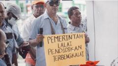Beasiswa Otsus Papua: Mahasiswa dikirim ke luar negeri, tapi terancam putus kuliah dan dideportasi