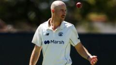 Kent sign Australian bowler Stobo until September