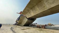 बिहार के सुपौल में कोसी नदी पर बन रहे पुल का एक हिस्सा कैसे गिरा