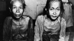 Dua perempuan kelaparan di kamp Yogyakarta pada 28 Februari 1949