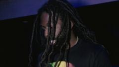 Stiven Mekgregor Di Džinijus, Gremijem nagrađeni jamajkanski muzičar, kritikovao je zabranu