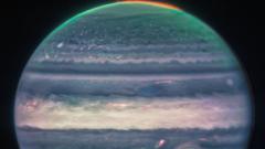 Составной снимок Юпитера, сделанный из нескольких изображений с телескопа "Джеймс Уэбб"
