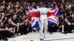Lewis Hamilton wins third title