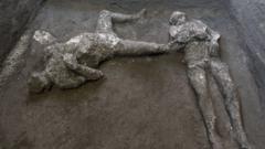 意大利龐貝古城挖掘出兩具殘骸