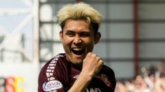 Hearts sell striker Tagawa to Kashima Antlers