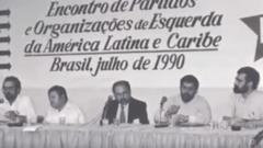 Primeira reunião do Foro de São Paulo, em 1990, em São Paulo. Lula, idealizador do encontro, é o segundo da direita para a esquerda