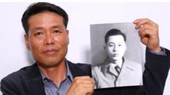 황인철 씨는 두 살 때 북한에 납북된 아버지를 찾기 위한 캠페인을 20년 동안 벌이고 있다