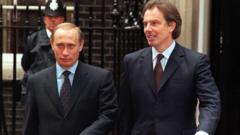Президент Путин и премьер-министром Блэром во время визита на Даунинг-стрит в апреле 2000 года