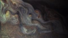 Storms on the surface of jupiter