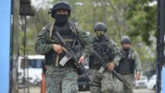 Militares en Guayaquil.