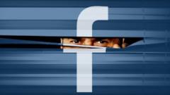 Facebook ikurikirana ibyo ukorera ahandi kuri Internet