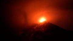 núi lửa hoạt động mạnh nhất ở Trung Mỹ lại phun trào
