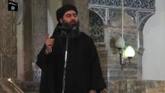 Abu Bakr al-Baghdadi Moosul keessatti wayita haasawa uummataaf taasisu, bara 2014