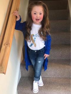 The five-year-old girl changing perceptions of Down's syndrome - BBC News