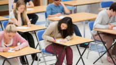 Записывая слишком много и слишком подробно, вы мешаете себе запомнить самую важную информацию