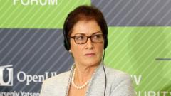 Марі Йованович