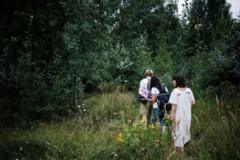 Drei Freiwillige während der Arbeit in einer Boscosa-Zone