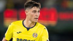 Fulham sign Spanish defender Cuenca from Villarreal