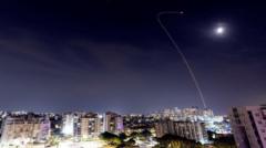 نظام القبة الحديدية الإسرائيلي المضاد للصواريخ يعترض صاروخاً من غزة