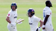 Ingram and Carlson’s Glamorgan record stand punishes Sussex