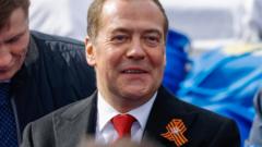 Дмитрий Медведев во время военного парала 9 мая на Красной площади