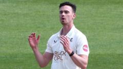 Lancashire face innings home defeat against Kent