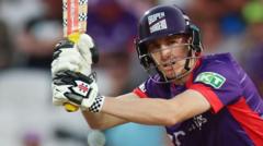 England’s Brook helps Superchargers end losing run