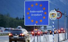 Migrant Crisis: Germany Starts Temporary Border Controls - BBC News