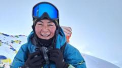 Kisah perempuan yang jadi pendaki tercepat mencapai puncak Gunung Everest