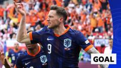 Weghorst strikes late to put Dutch in front