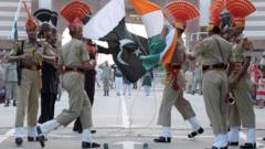 인도와 파키스탄을 잇는 와가 국경의 국기하강식