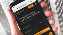 E dey possible to use apps and websites to buy and sell crypto-currencies for di UK