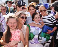 Payne family story captivates Australia after Melbourne Cup win - BBC News