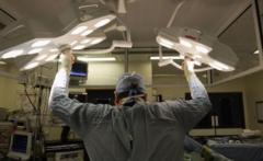 England's hospital waiting lists rise to 7.57m