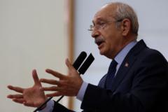 CHP lideri Kılıçdaroğlu, son Parti Meclisi toplantısında da Canpolat ve Çelik’e “eşit mesafede” olduğunu söyledi.