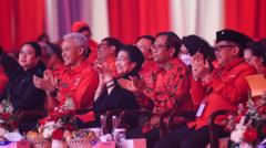 Mengapa PDIP belum tegaskan arah politiknya meski tunjukkan isyarat jadi oposisi Prabowo-Gibran?