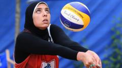 « Le hijab fait partie de moi » - une star du Beach Volley