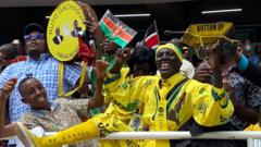 Pipo wear yellow, di colour wey pipo take sabi Ruto campaign