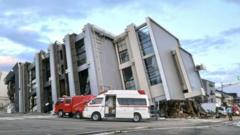 Gempa dan tsunami di Jepang, enam orang meninggal dan pencarian korban selamat terus dilakukan - Bagaimana nasib puluhan WNI yang terpaksa bermalam di bukit?