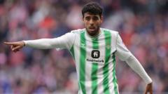 Palace working on deal for Betis defender Riad