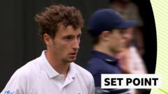 Humbert breaks Alcaraz to win third set