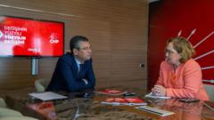 Özel ve Ayşe Sayın