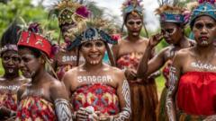 Kisah 'keberhasilan' masyarakat adat Knasaimos di Papua, apa konsekuensinya dan bisakah ditiru masyarakat adat lain?